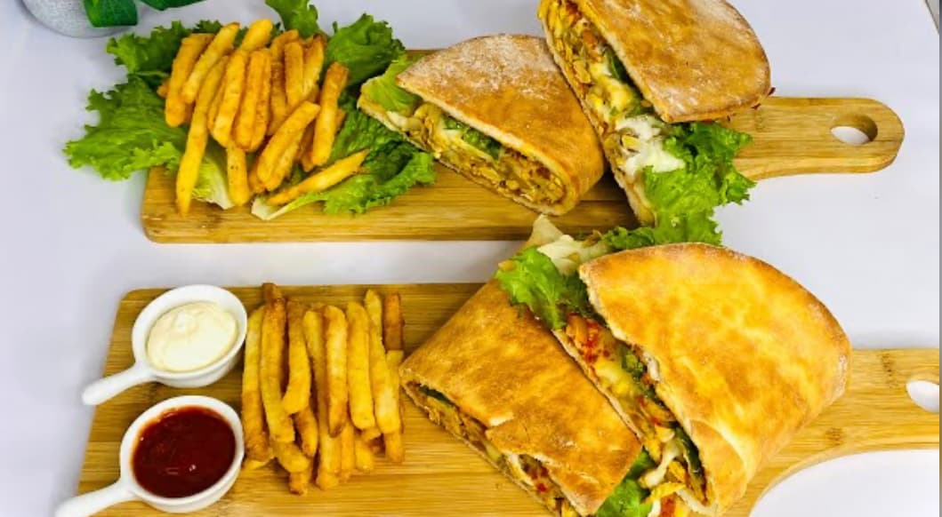 مطعم ( معجنات )