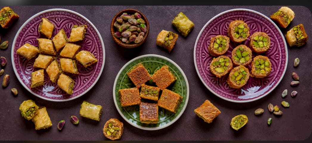 صالة عرض وبيع حلويات 